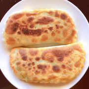 Leek Box (2 Pcs) 韭菜盒子