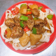 Xinjiang Style Chicken with Noodles 大盘鸡拌面